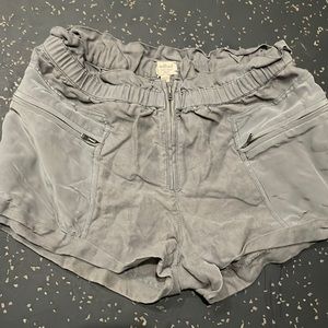 Wilfred grey linen and silk shorts.